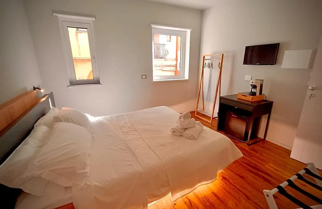 Taormina Boutique Rooms-1